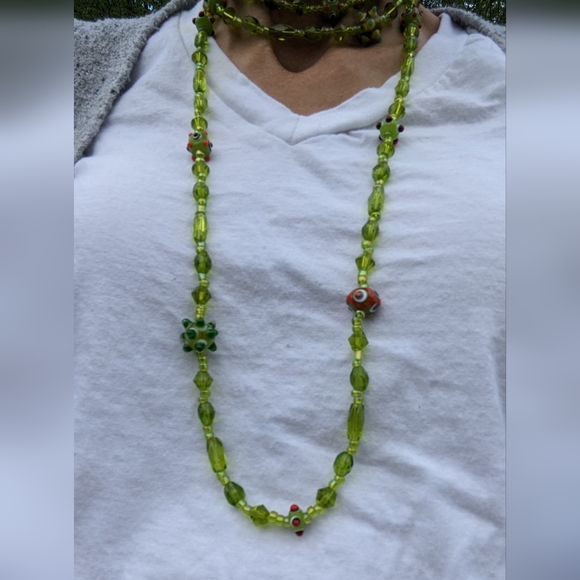 EVC LONG FLAPPER NECKLACE - Picture 6 of 16